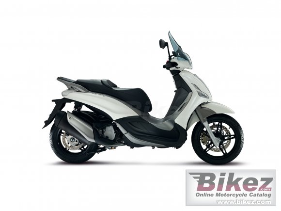 2012 Piaggio BV Sport Touring 350ie photo